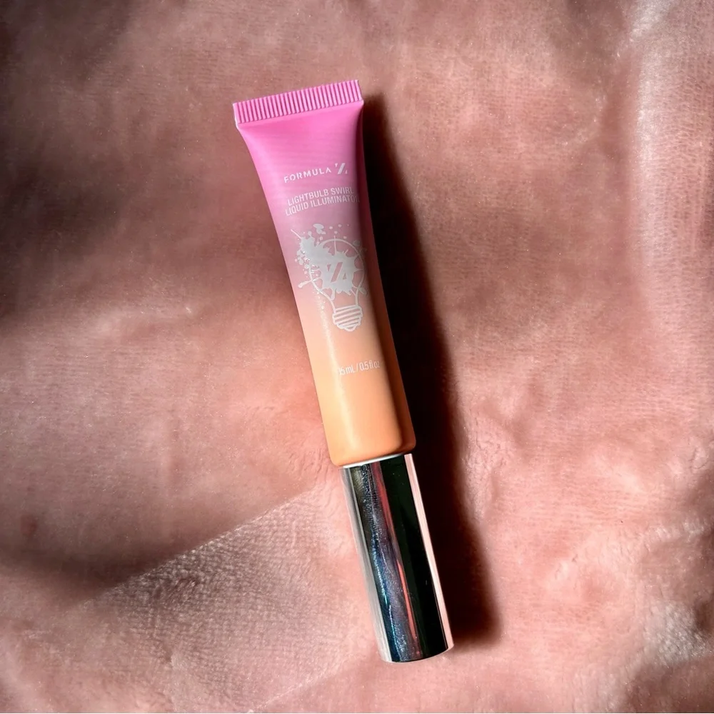 Formula Z | Lightbulb Swirl Liquid Illuminator | Shade: Major Vibes - Picture 2 of 5